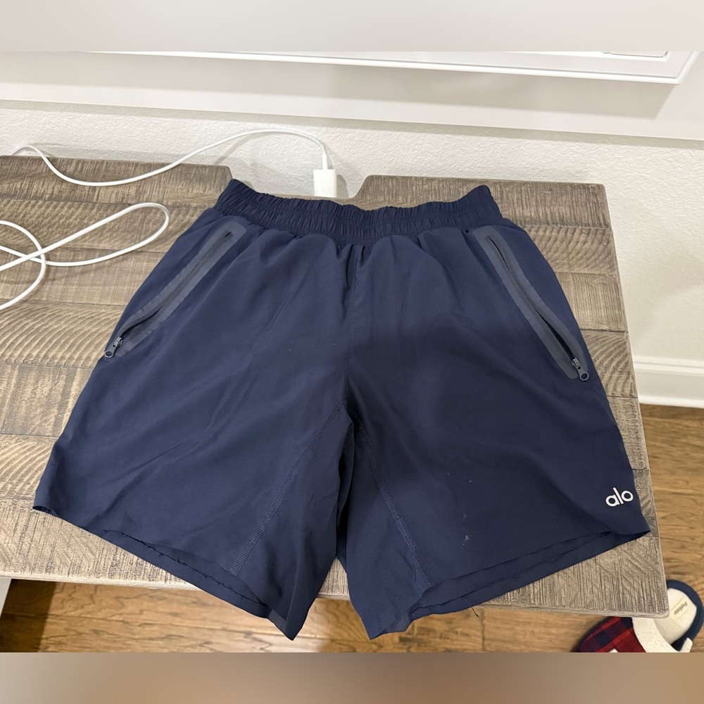 Alo men’s shorts
